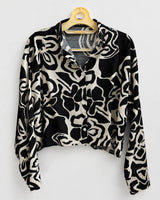 Women's Black & Cream Abstract Floral Printed Cropped Co-Ord Set with Wide-Leg Trousers