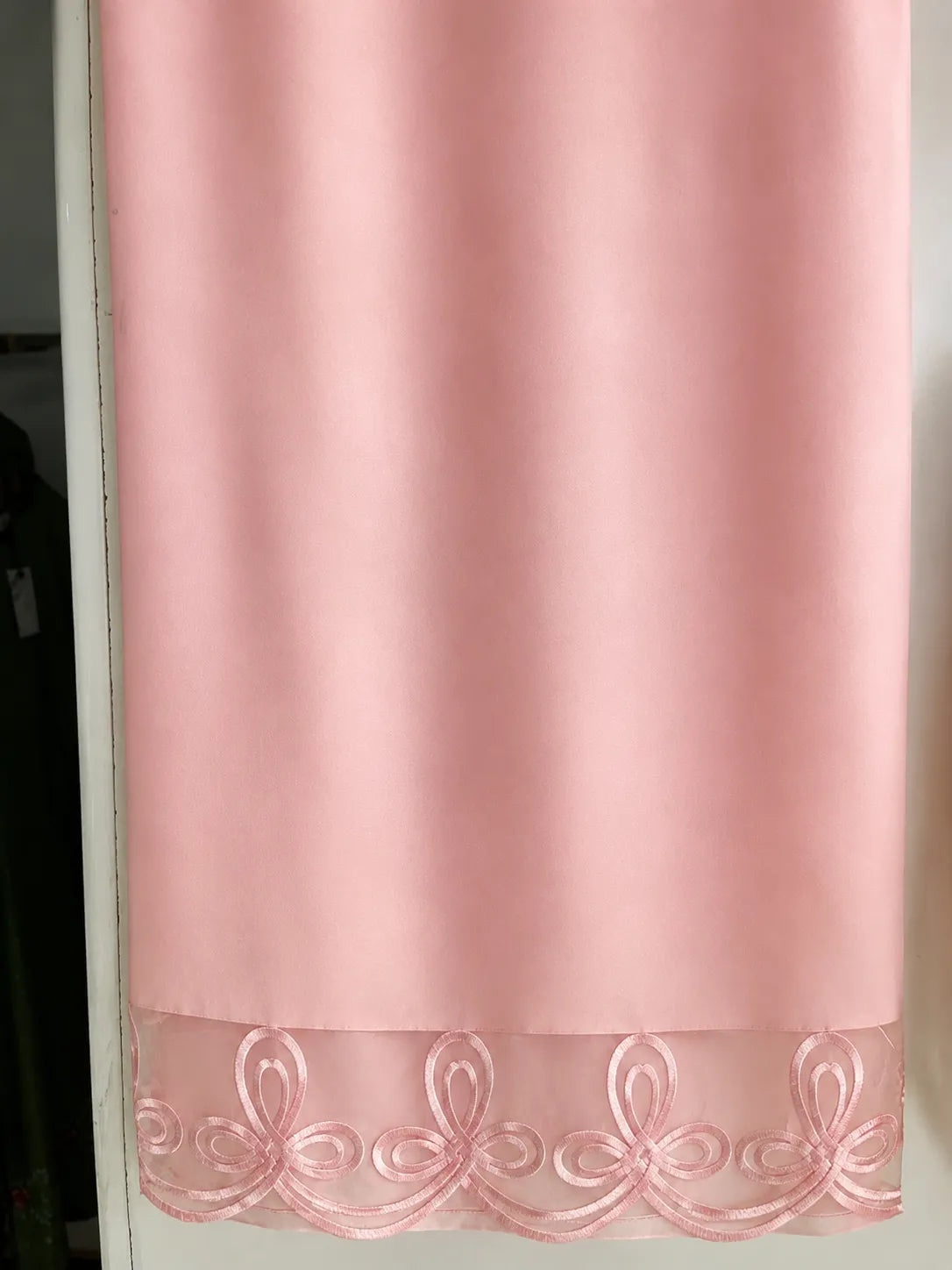 Light Pink Floral Embroidered Long 3-Piece Stitched Lawn Suit with Organza Trouser Patch & Floral Dupatta
